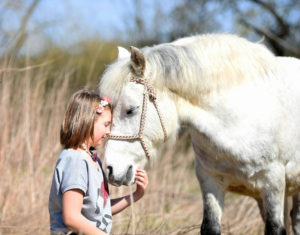 Achtsamer Umgang mit Kind und Pferd © Janina Zauber